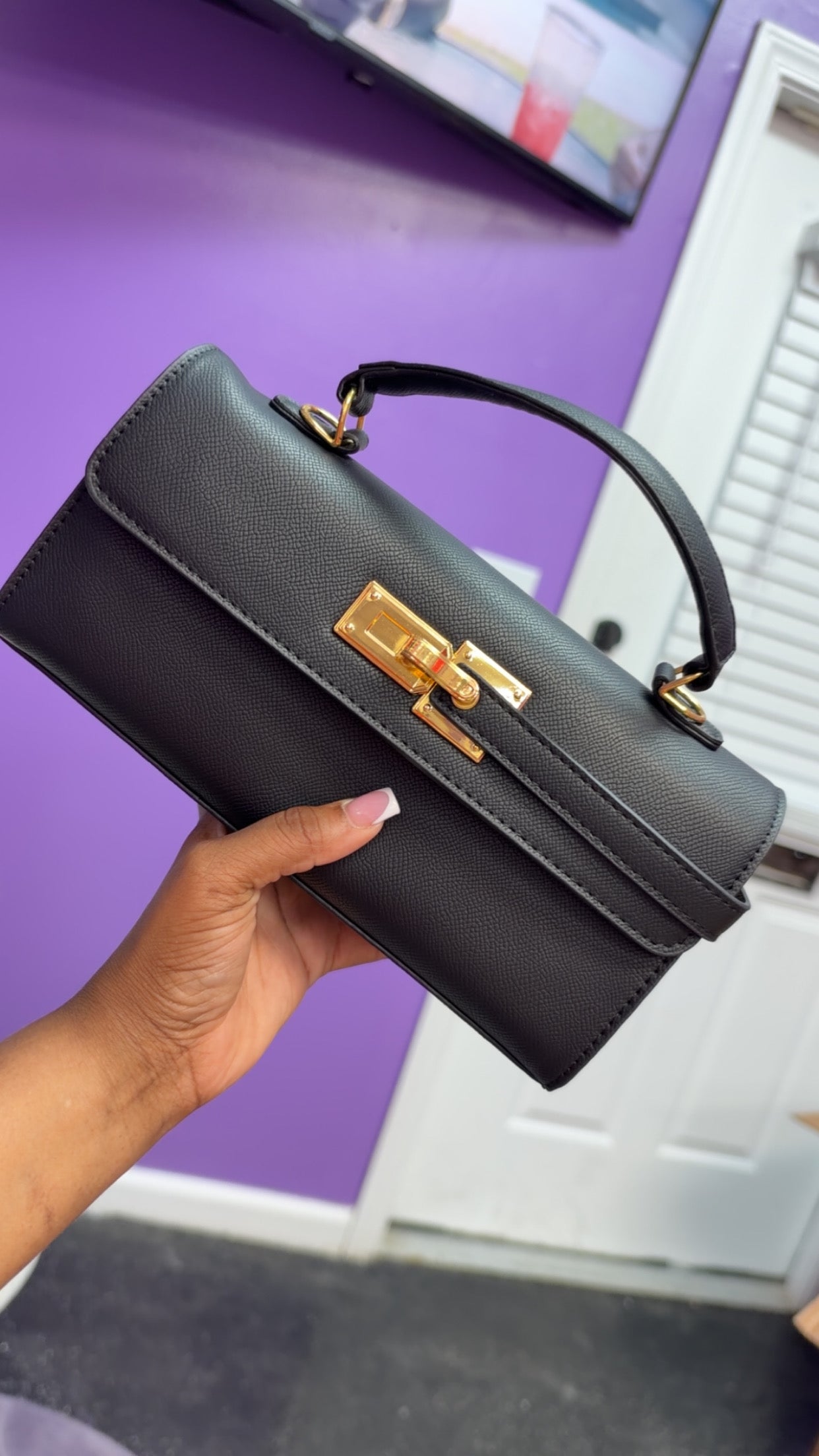 Sleek & Chic